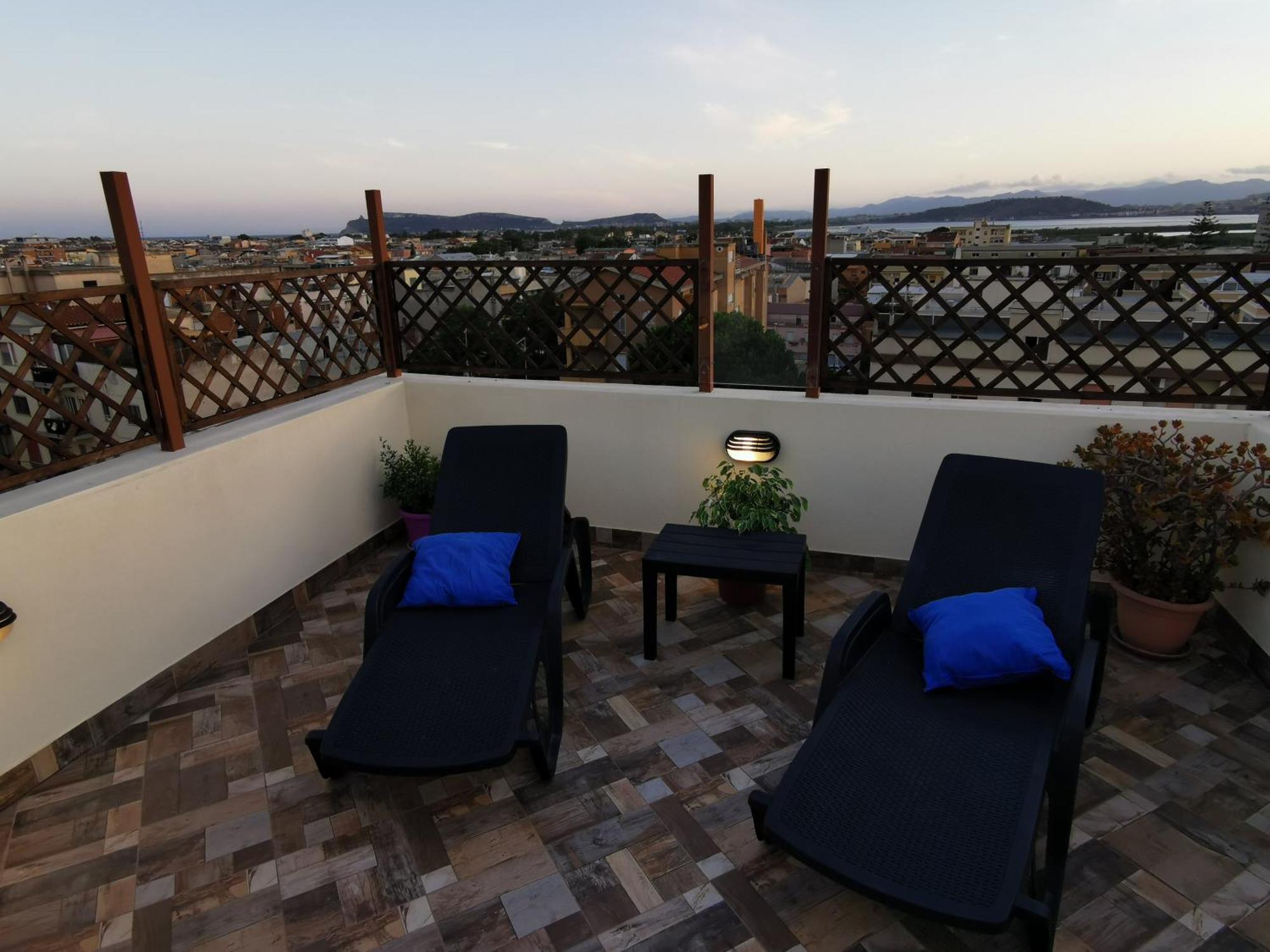 Sardegna Relax Apartment Quartu SantʼElena Exterior foto
